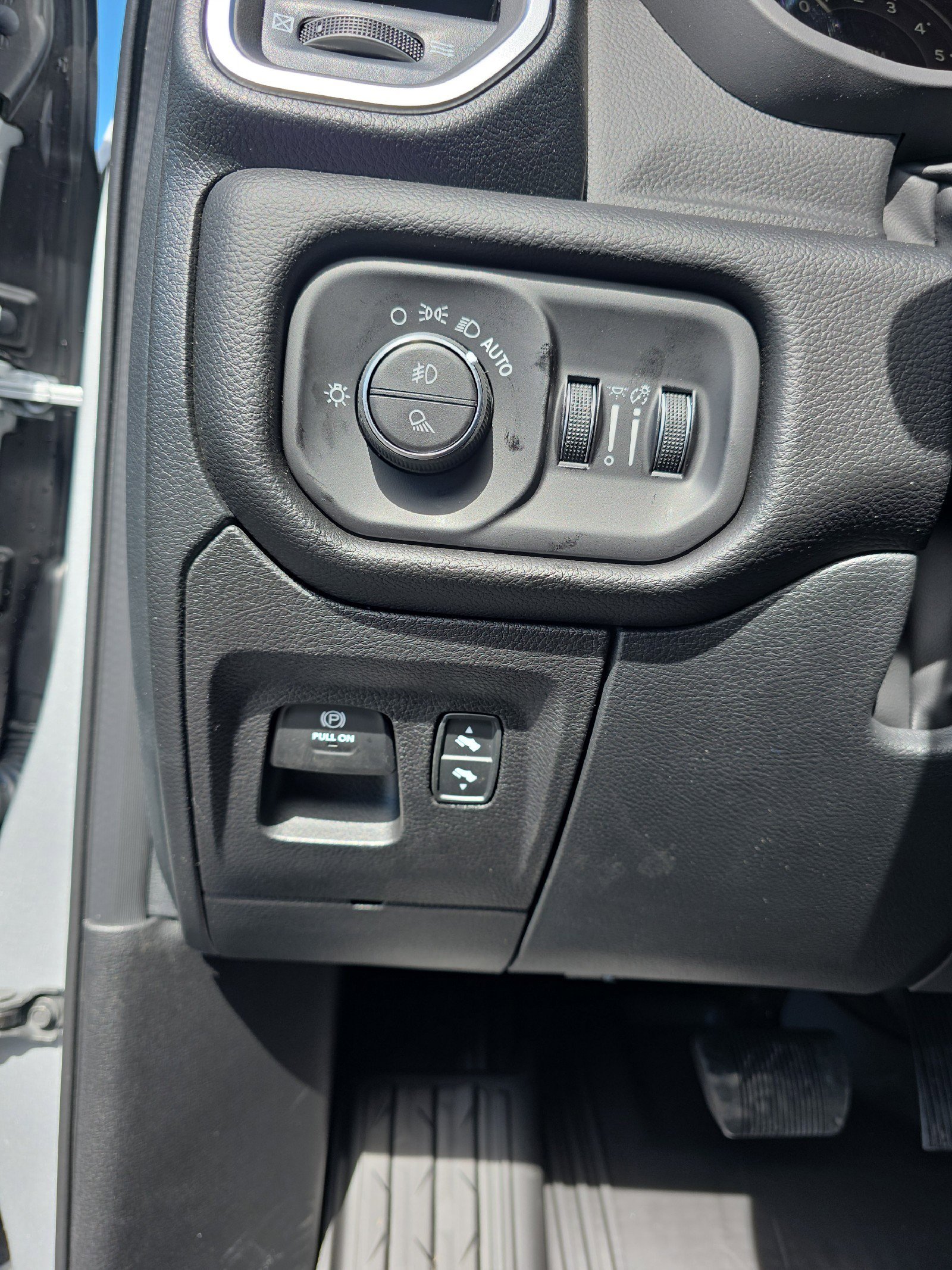 New 2026 RAM 1500 4x4 Crew Cab image 20