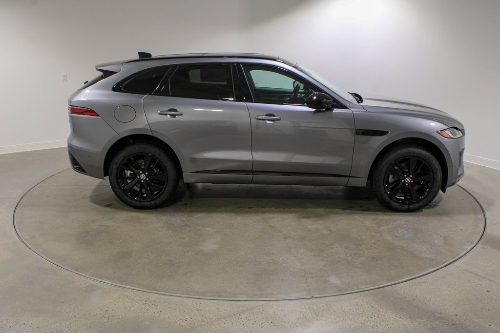 New 2026 Jaguar F-PACE R-Dynamic S image 6