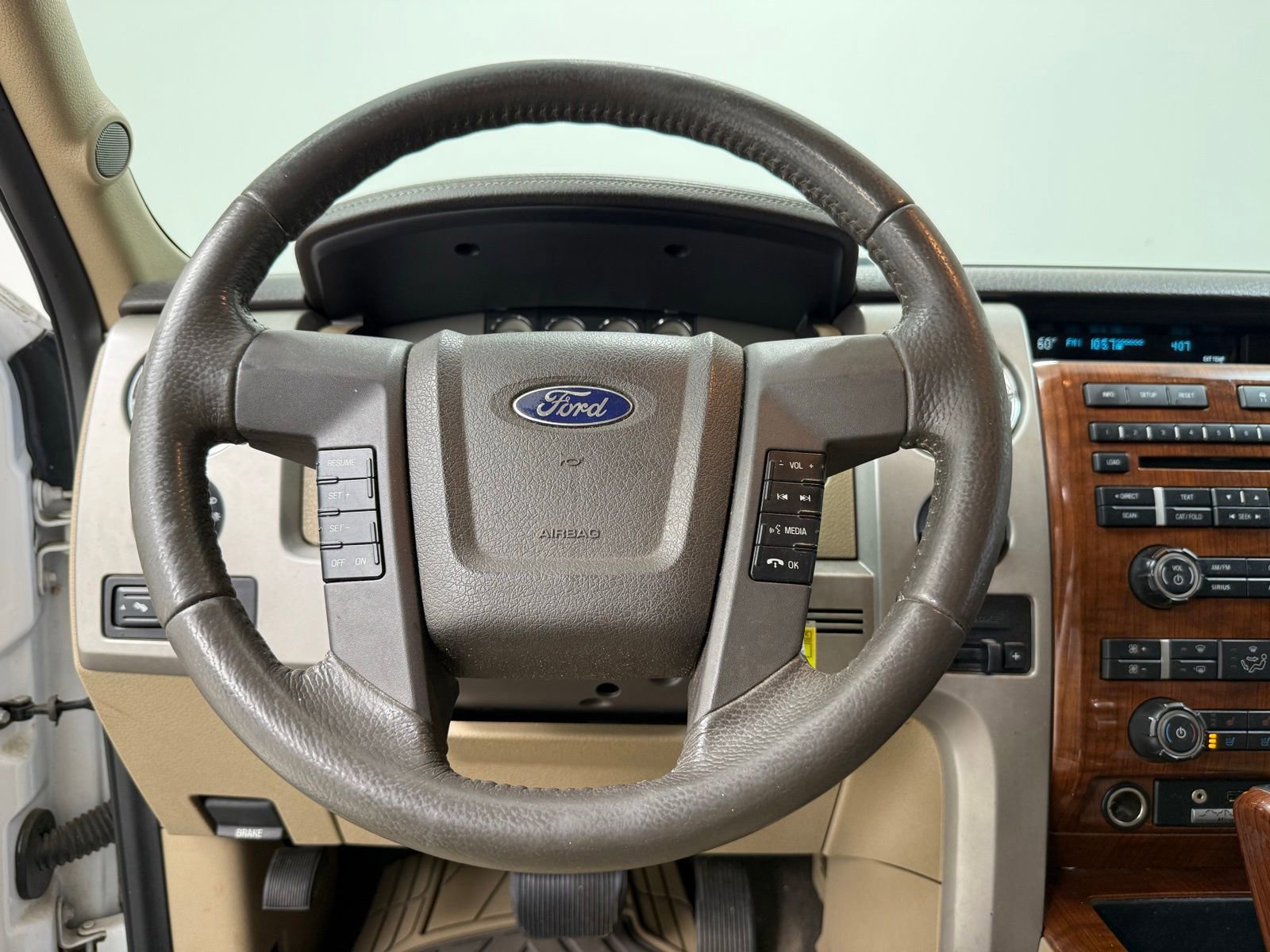 Used 2010 Ford F150 Lariat RWD image 16
