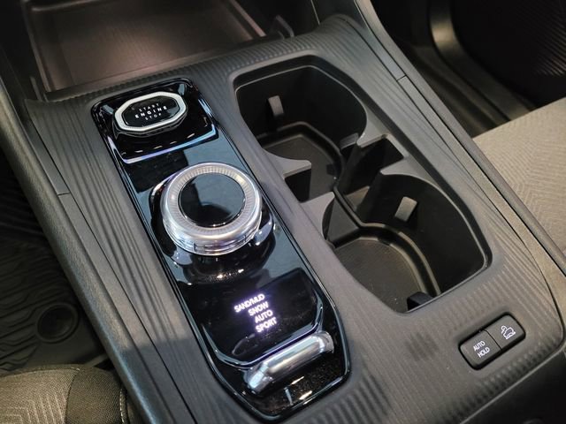 New 2026 Jeep Cherokee Laredo image 10