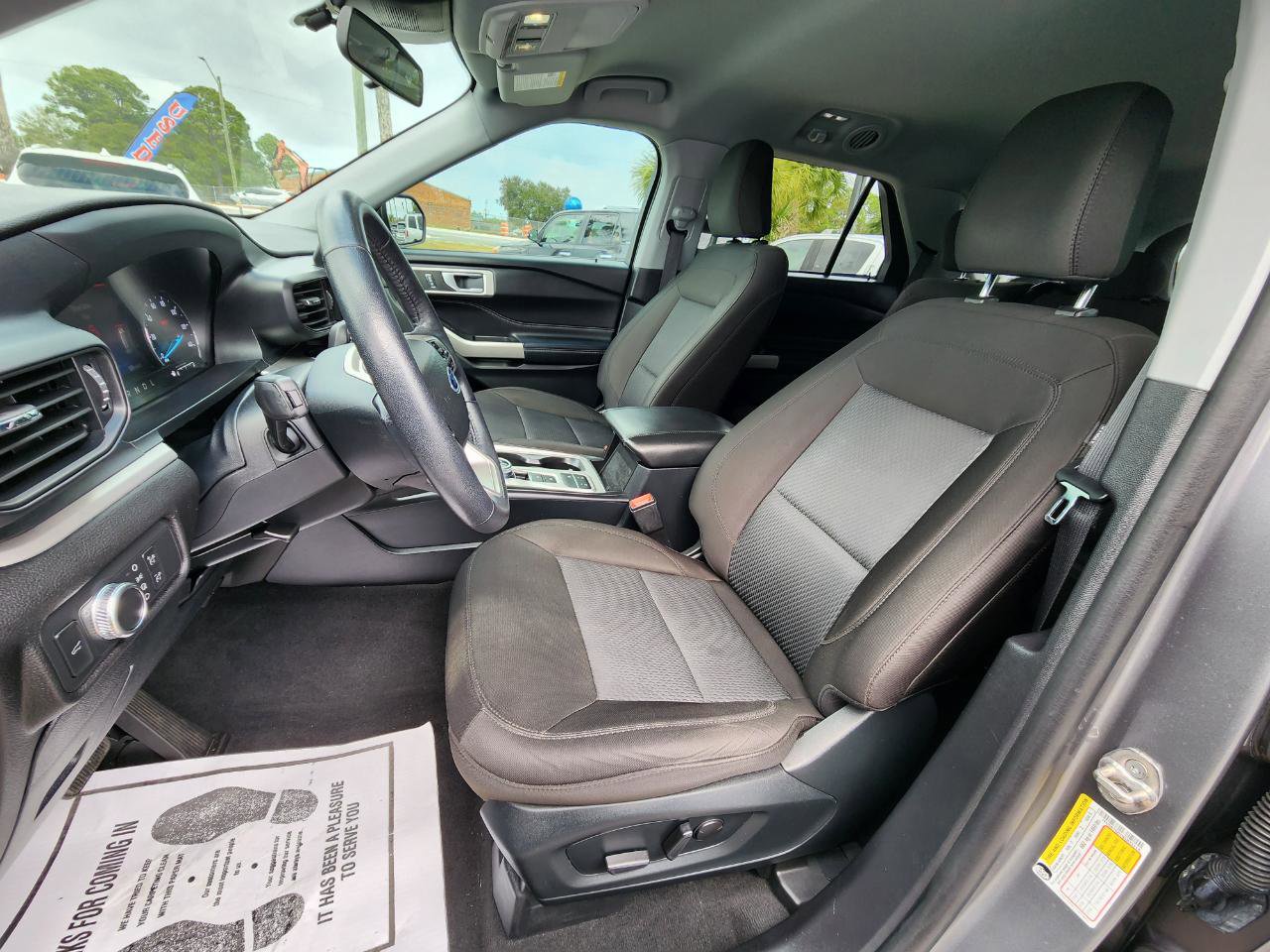 Used 2022 Ford Explorer XLT RWD image 10
