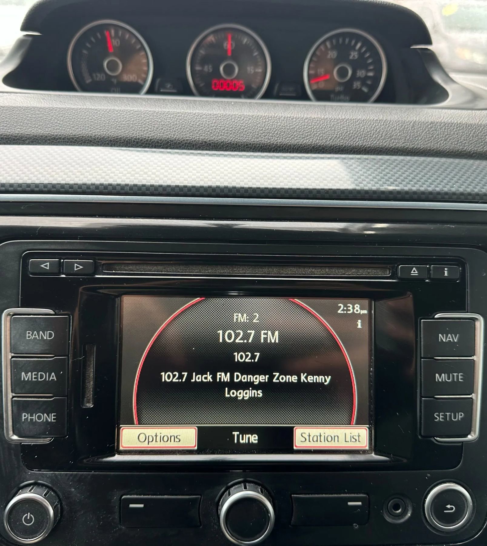 Used 2013 Volkswagen Beetle 2.0T image 15