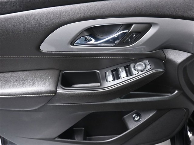 Used 2023 Chevrolet Traverse LT image 13
