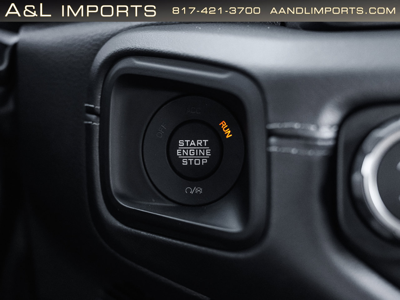 Used 2025 Jeep Wrangler Unlimited Rubicon image 12