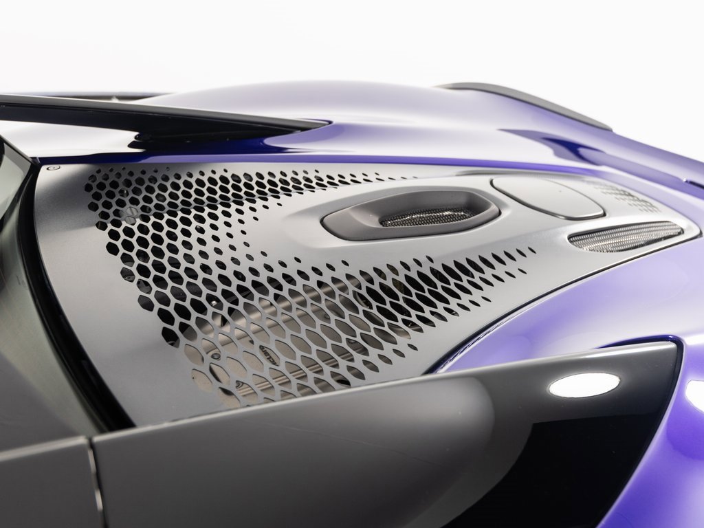 Used 2023 McLaren Artura image 38