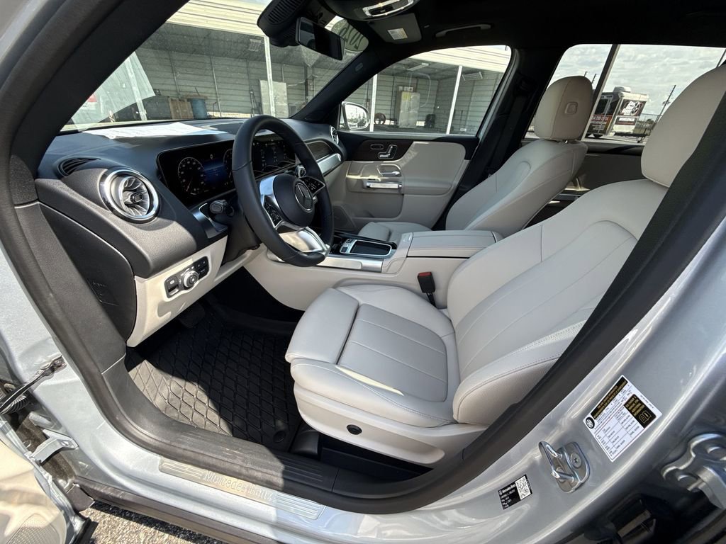 Used 2026 Mercedes-Benz GLB 250 image 29