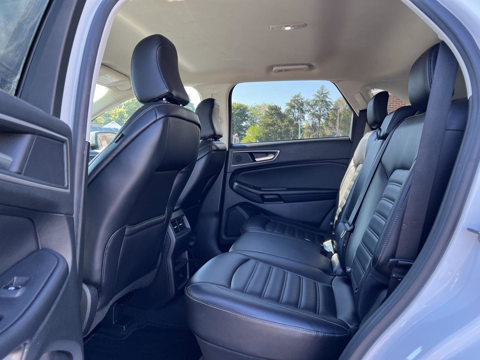 Used 2023 Ford Edge SEL image 35