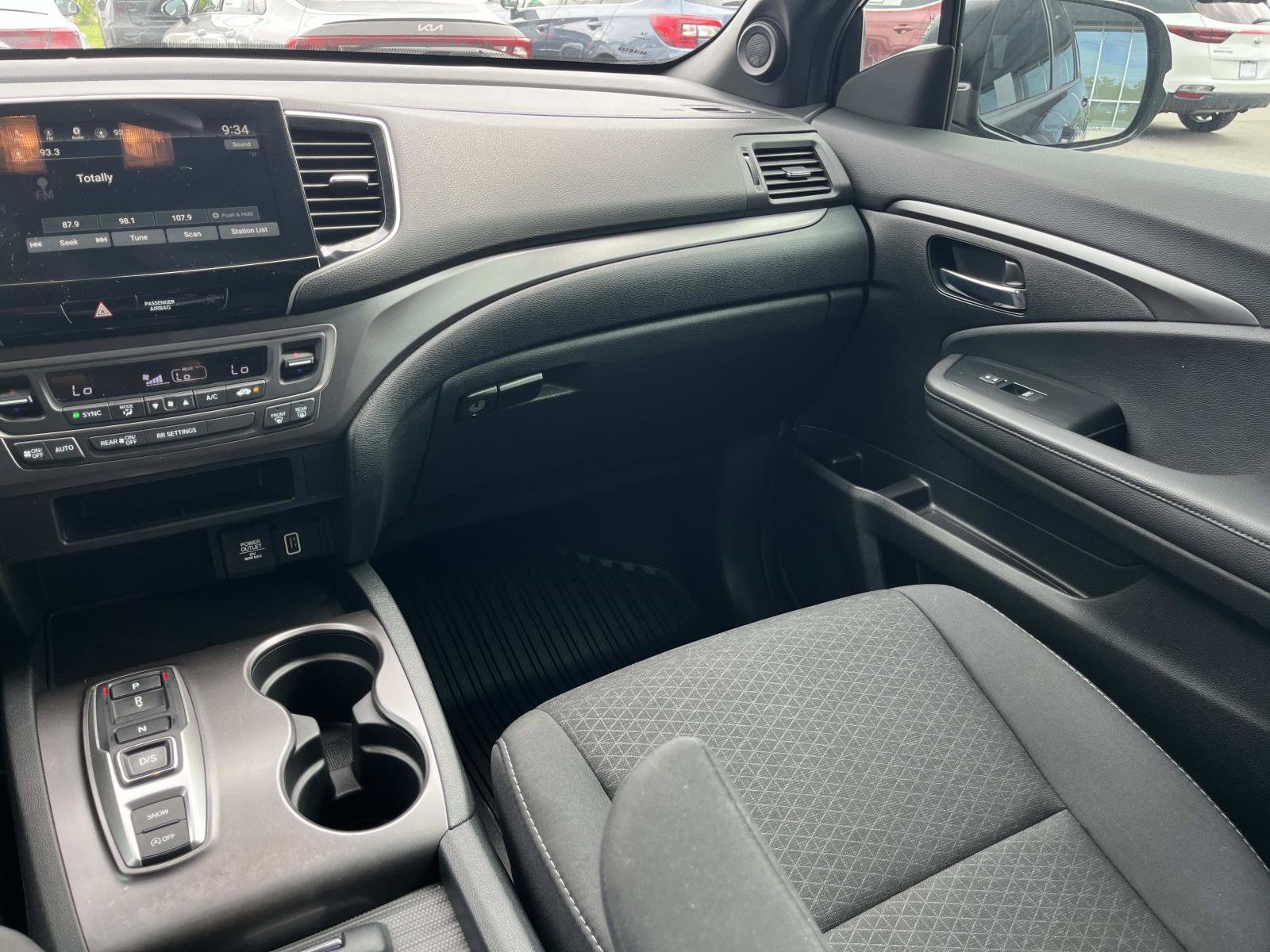 Used 2021 Honda Passport Sport image 14