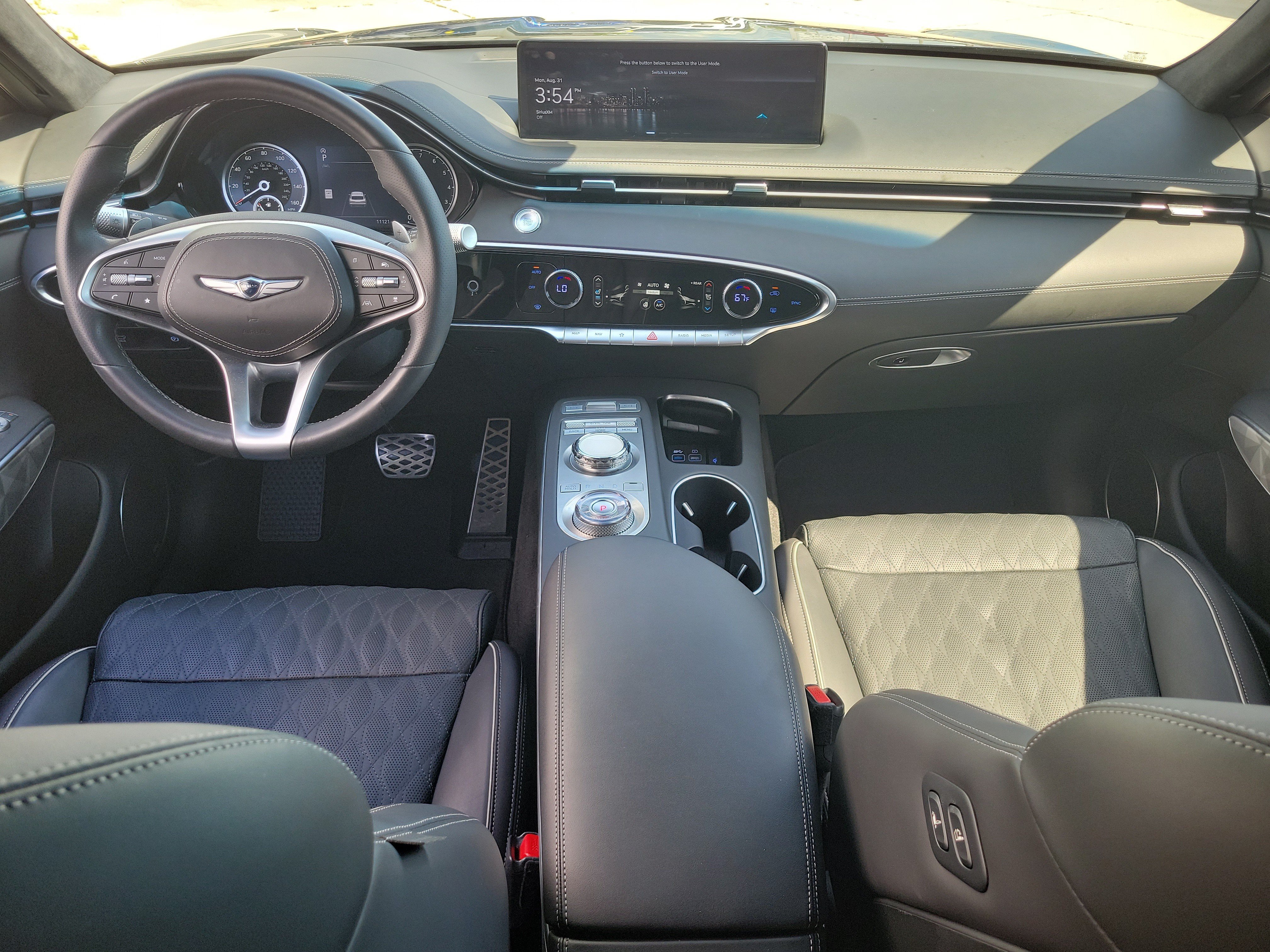 Used 2024 Genesis GV70 3.5T Sport w/ Sport Advanced Package AWD/4WD image 16