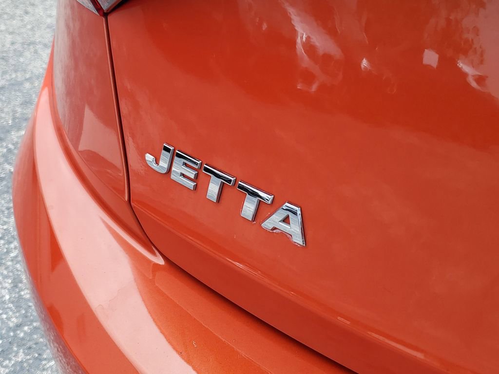 Used 2020 Volkswagen Jetta SE w/ SE Cold Weather Package image 8