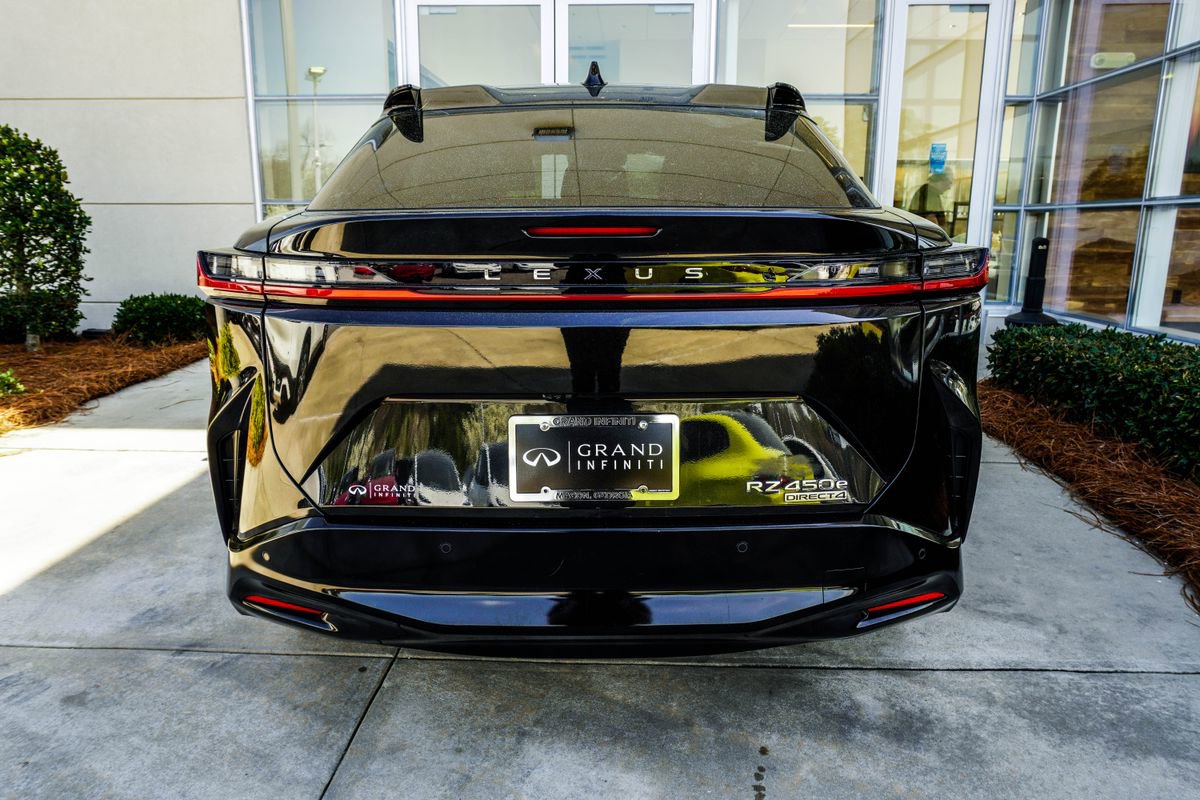 Used 2023 Lexus RZ 450e Premium w/ Accessory Package (2T) image 11