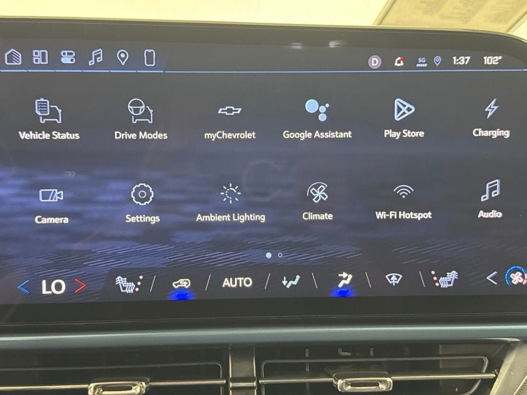 Used 2024 Chevrolet Equinox EV LT FWD image 31
