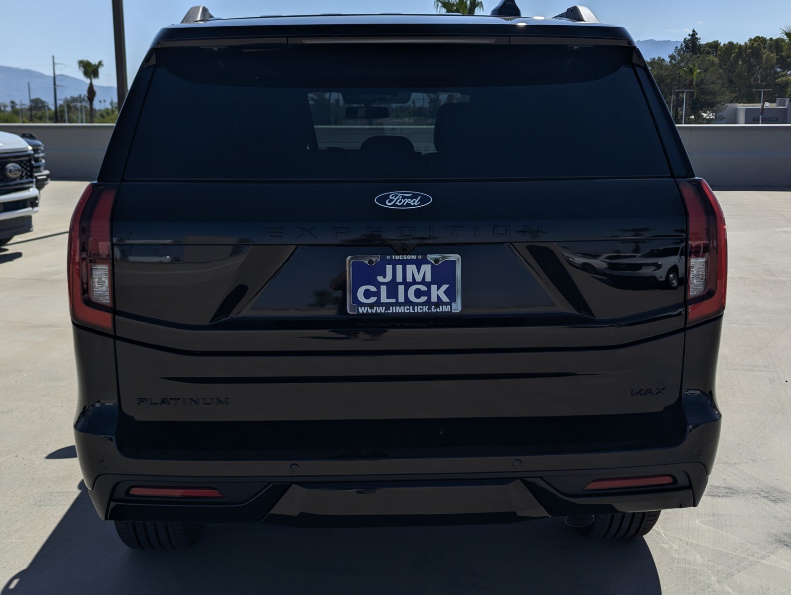 New 2027 Ford Expedition Max Platinum w/ Stealth Performance Package AWD/4WD image 3
