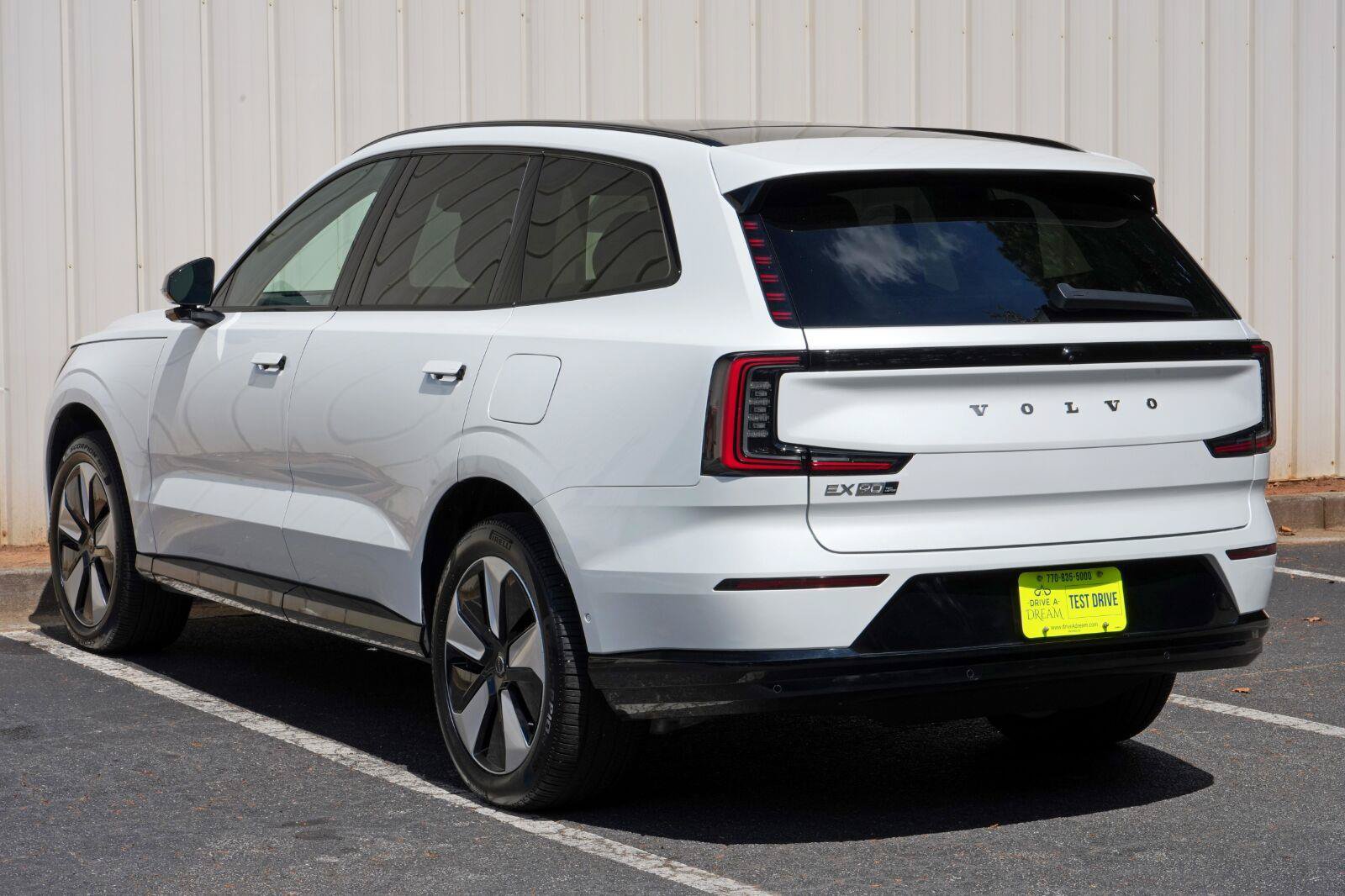 Used 2025 Volvo EX90 Plus AWD/4WD image 50