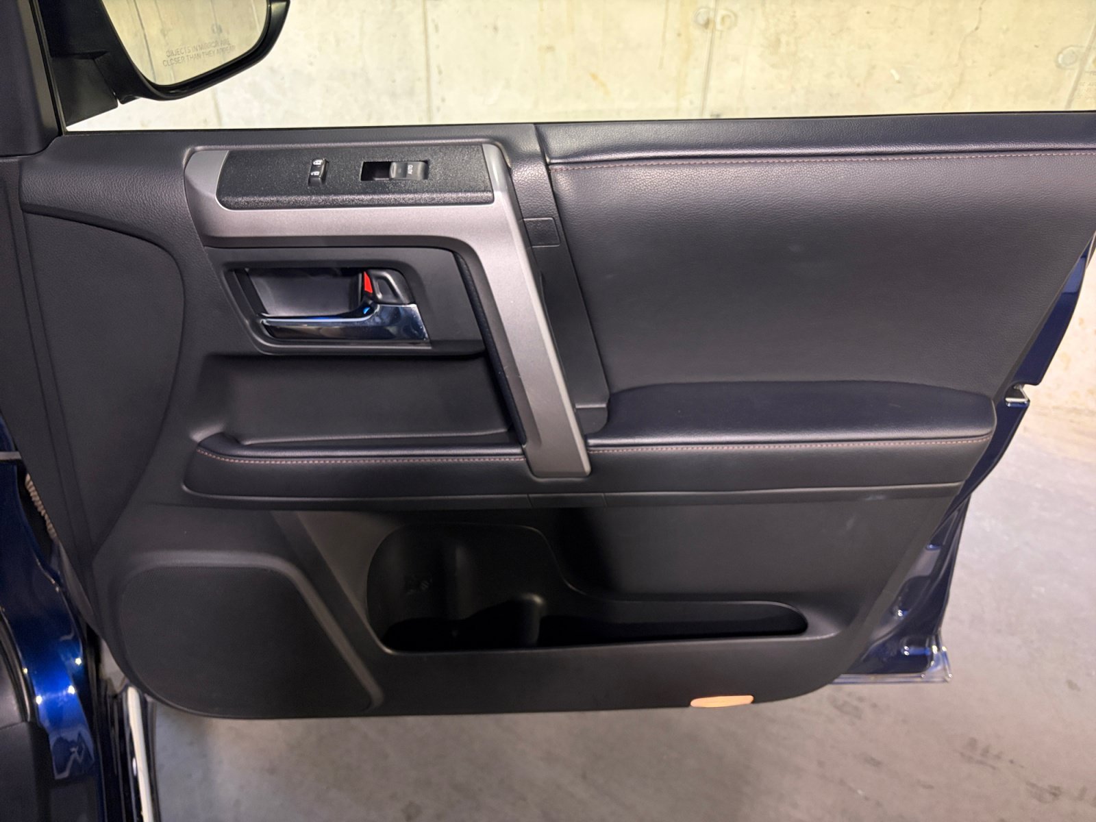 Used 2022 Toyota 4Runner Limited AWD/4WD image 24