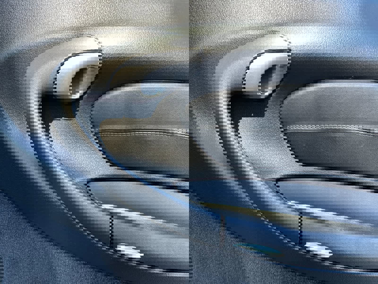 Used 2001 Porsche 911 Carrera 4 image 14