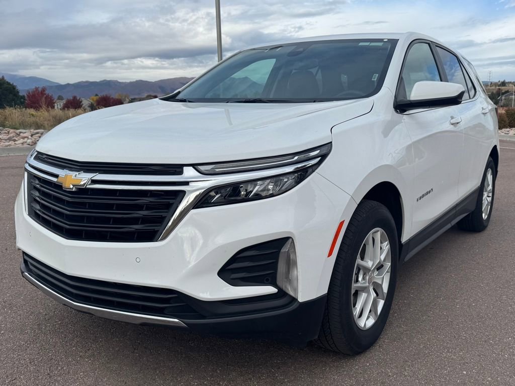 Used 2024 Chevrolet Equinox LT image 3