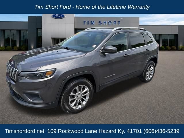 Used 2019 Jeep Cherokee Latitude Plus w/ Comfort/Convenience Group AWD/4WD image 1
