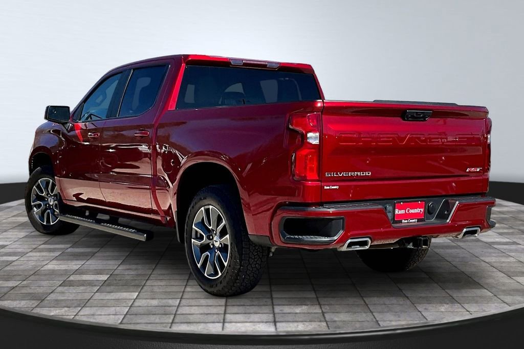 Used 2024 Chevrolet Silverado 1500 RST AWD/4WD image 5