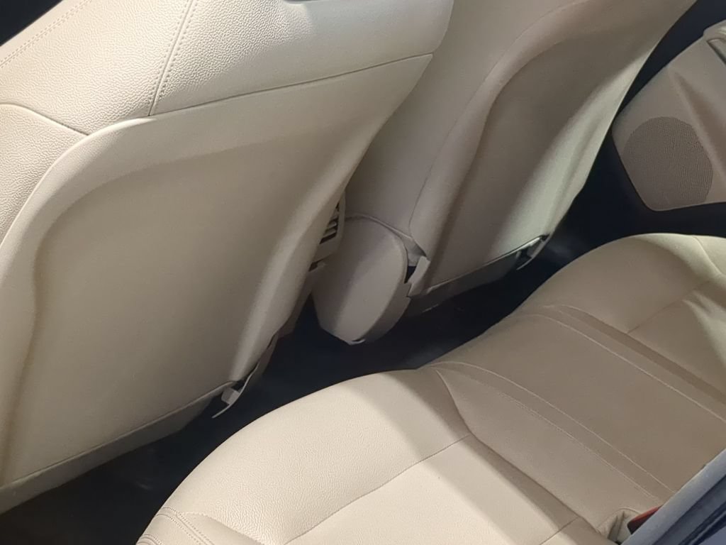 Used 2018 Mercedes-Benz CLA 250 4MATIC image 21