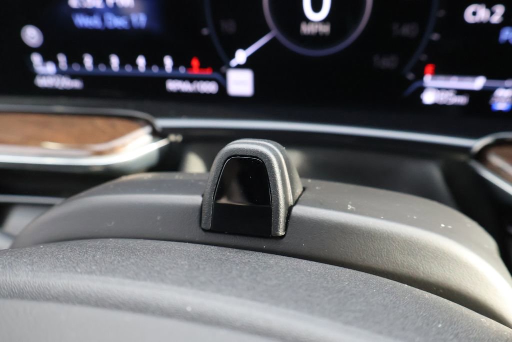 Used 2023 Cadillac Escalade Sport Platinum w/ LPO, ONYX Package image 31