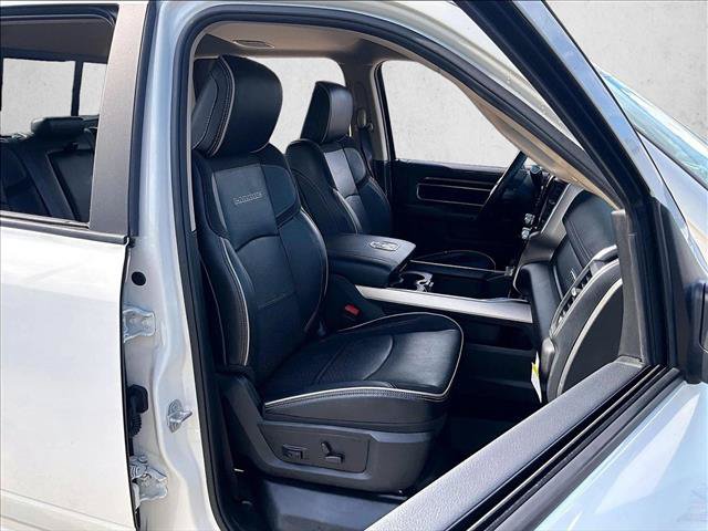 Used 2022 RAM 3500 Laramie AWD/4WD image 9