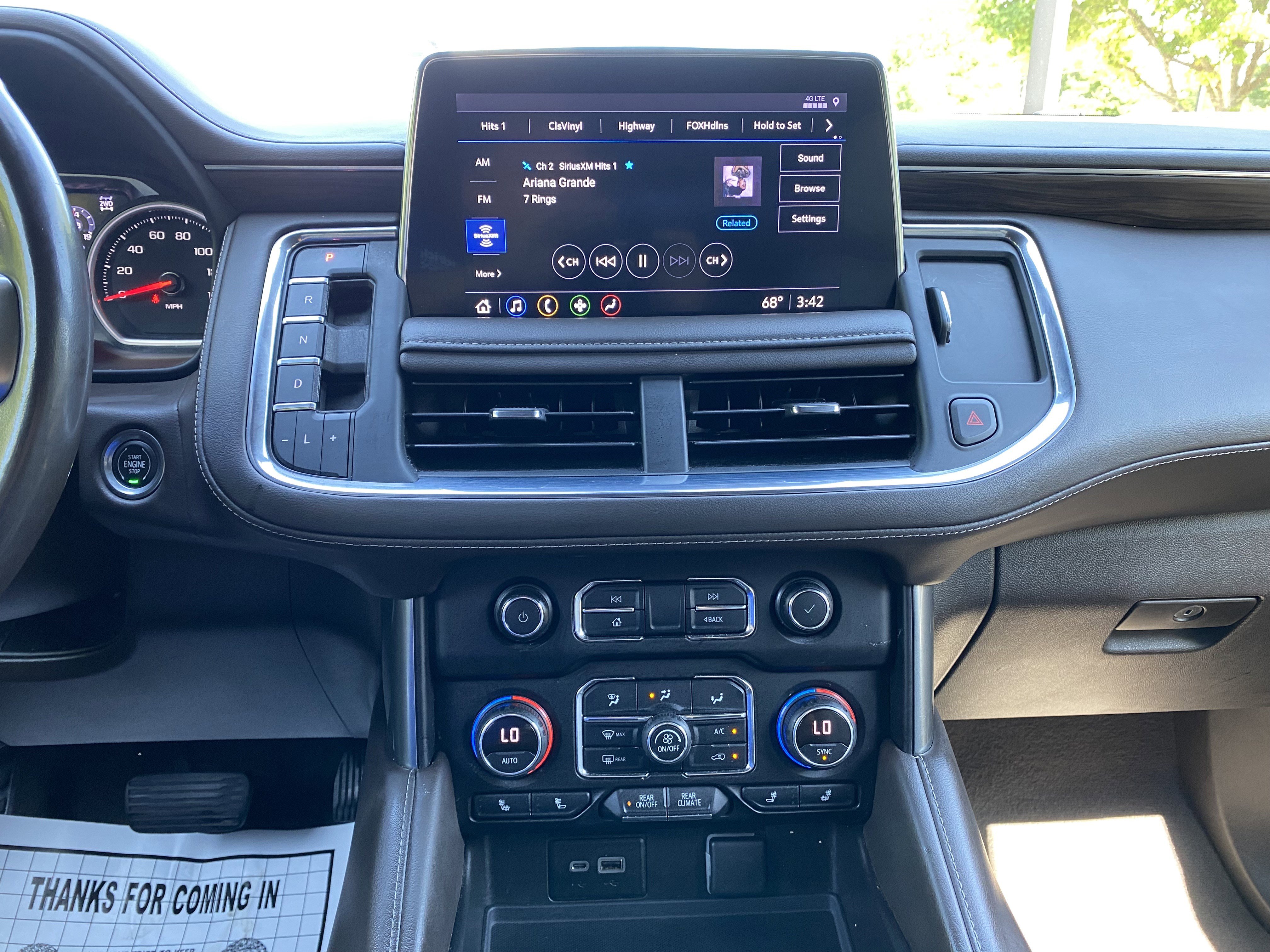 Used 2021 Chevrolet Suburban Z71 w/ Z71 Off-Road Package AWD/4WD image 25