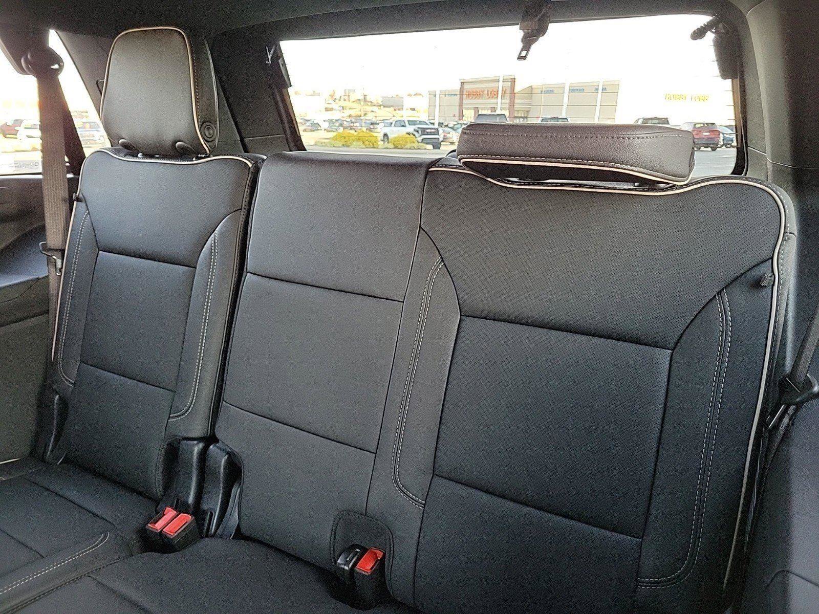 New 2026 GMC Yukon Elevation image 11