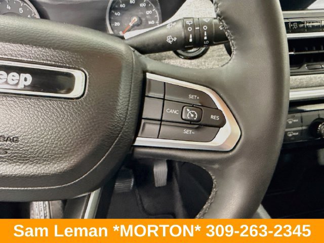 Used 2023 Jeep Compass Latitude w/ Sun and Sound Group AWD/4WD image 34