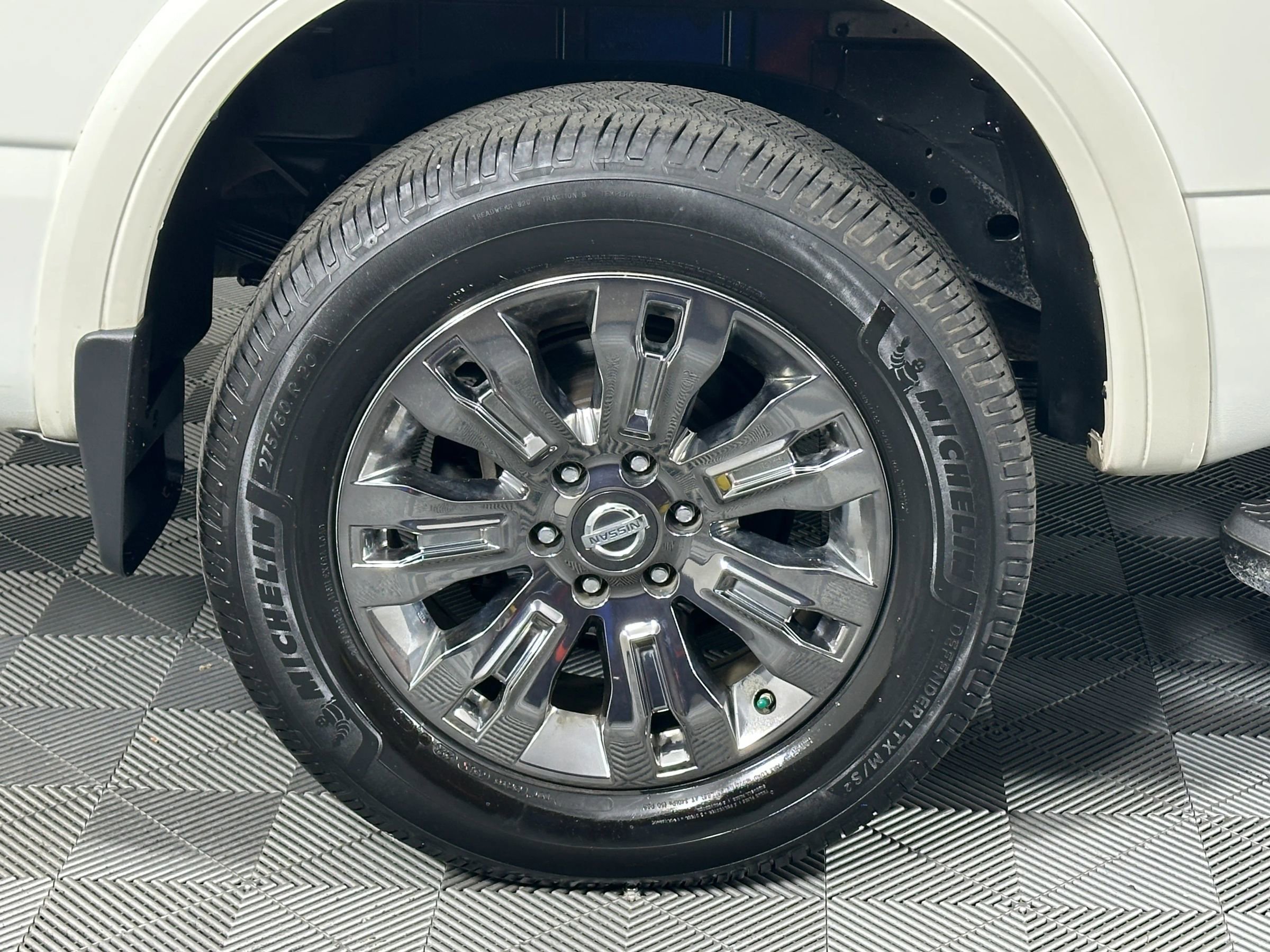 Used 2017 Nissan Titan Platinum Reserve image 17