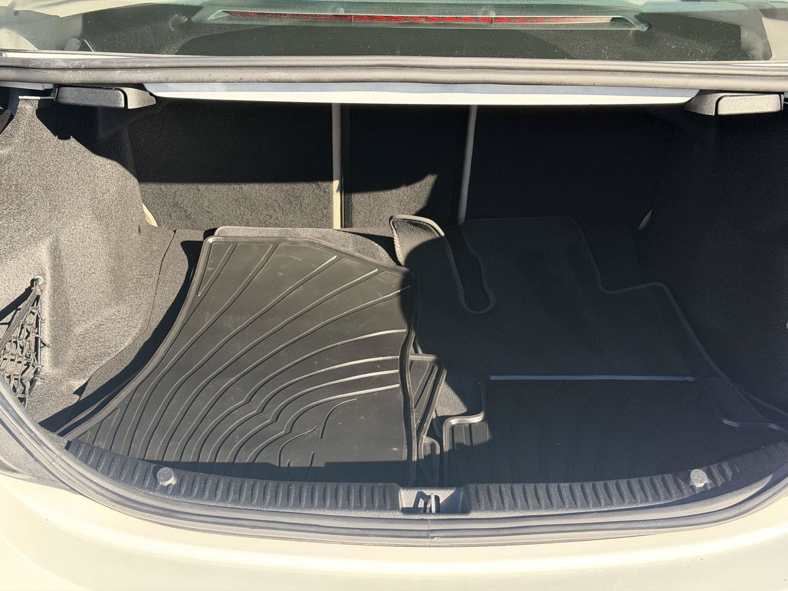 Used 2019 Mercedes-Benz C 300 4MATIC Sedan image 41