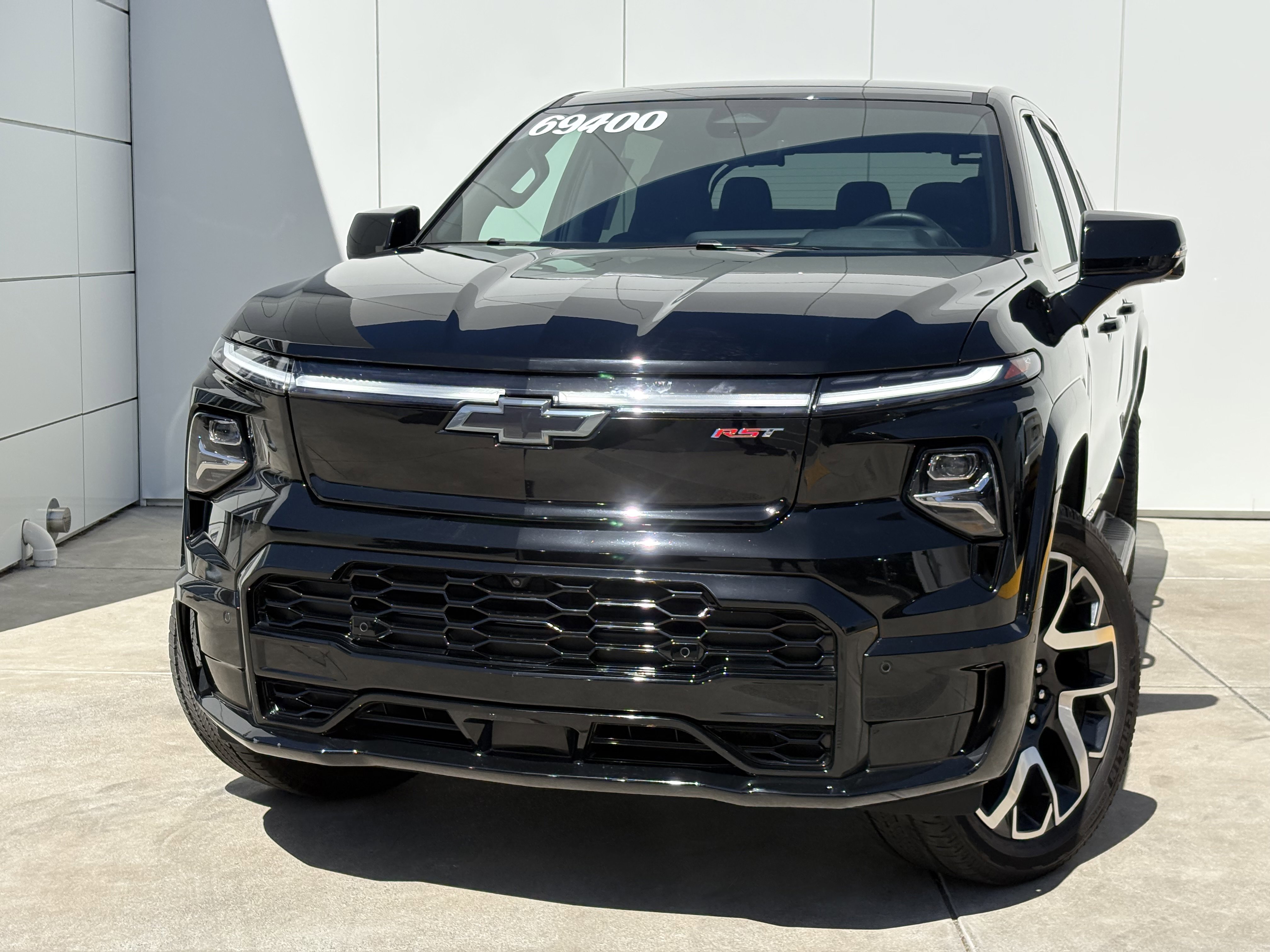 Used 2025 Chevrolet Silverado EV RST