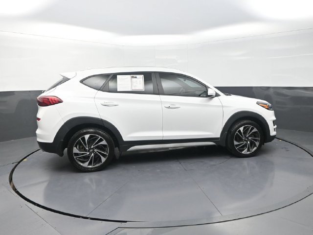 Used 2021 Hyundai Tucson Sport FWD image 11