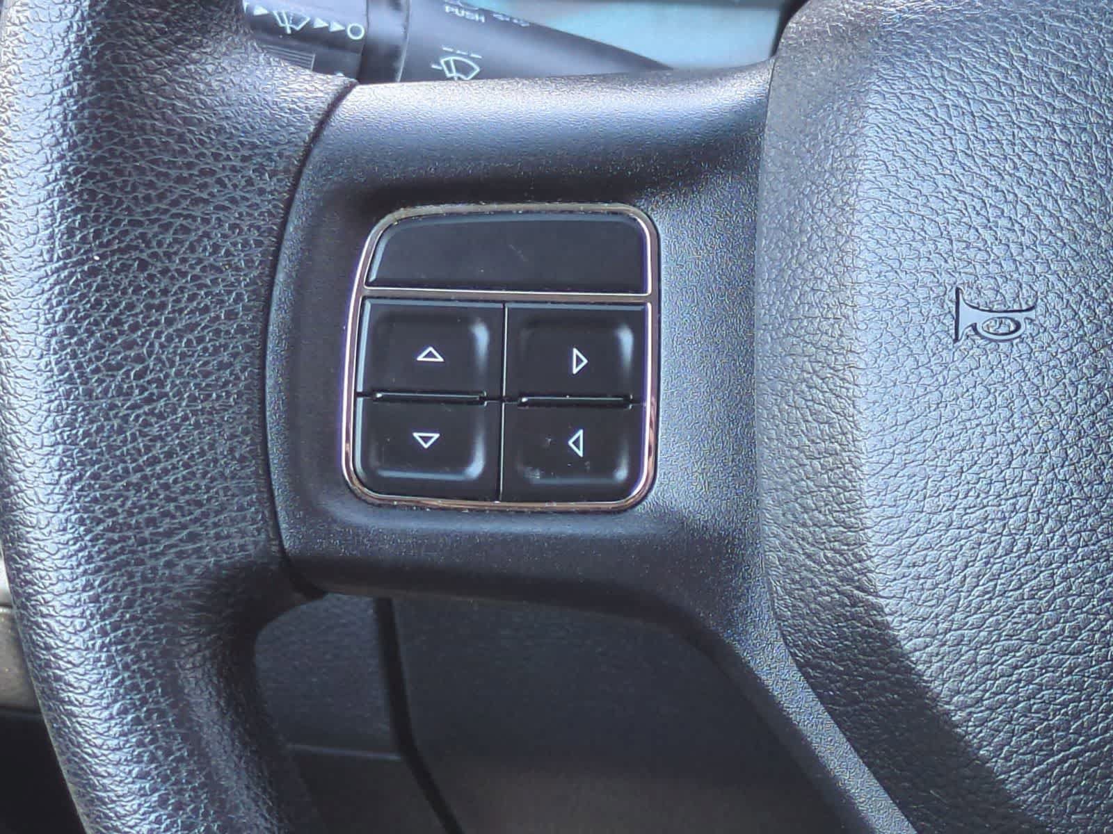 Used 2016 RAM 1500 Express AWD/4WD image 23