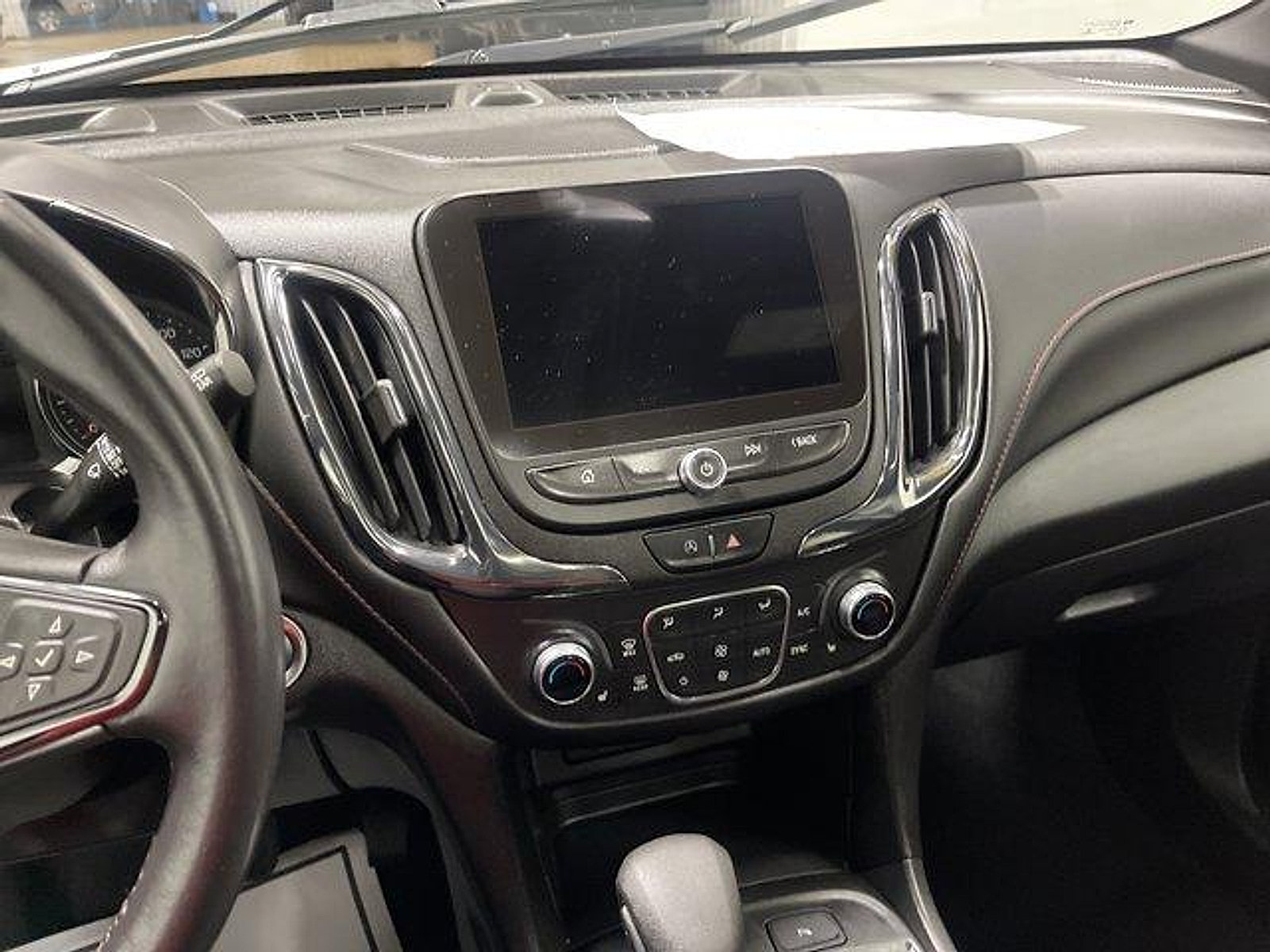Used 2022 Chevrolet Equinox RS w/ RS Leather Package FWD image 22