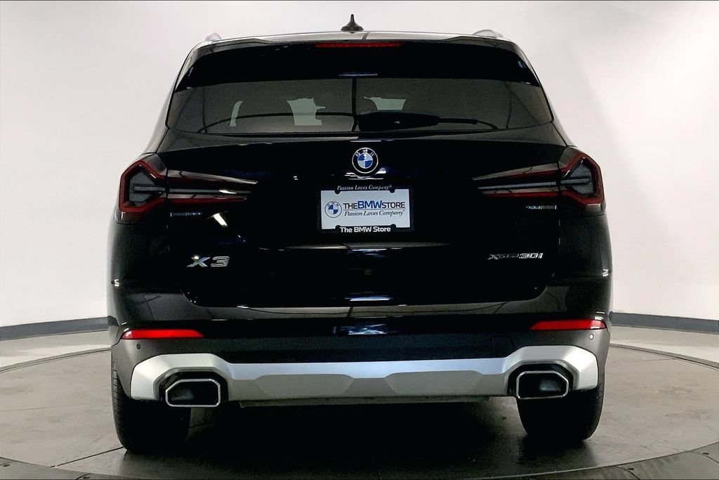Used 2024 BMW X3 xDrive30i w/ Premium Package AWD/4WD image 3