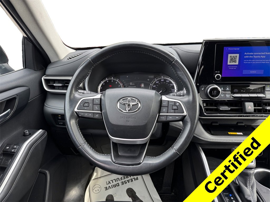 Used 2024 Toyota Highlander XLE image 12