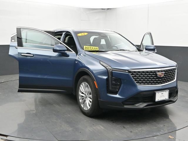 Used 2024 Cadillac XT4 Luxury w/ Cold Weather Package AWD/4WD image 52