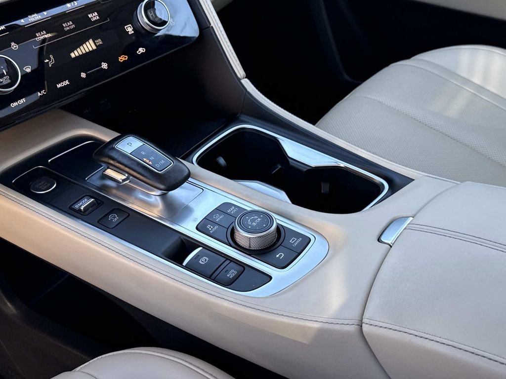 Certified 2022 INFINITI QX60 Luxe w/ Vision Package image 7