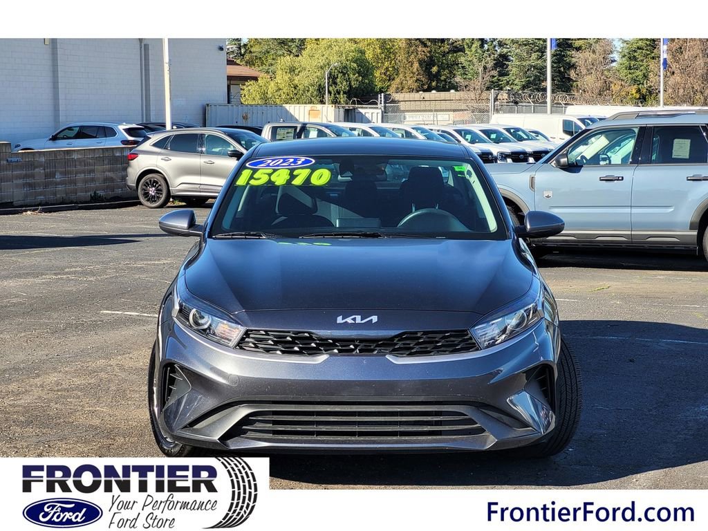 Used 2023 Kia Forte LXS image 3