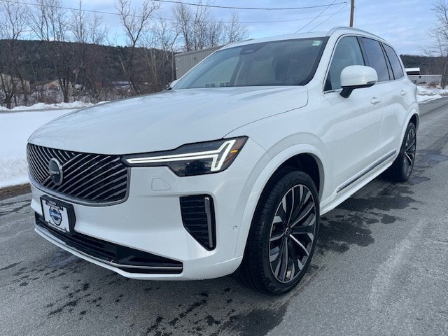 New 2026 Volvo XC90 B6 Ultra w/ Protection Package