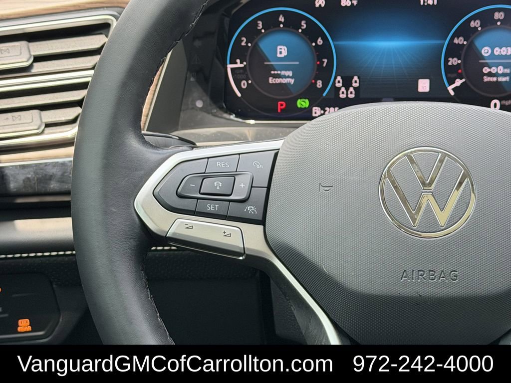 Used 2024 Volkswagen Atlas SEL Premium R-Line AWD/4WD image 14