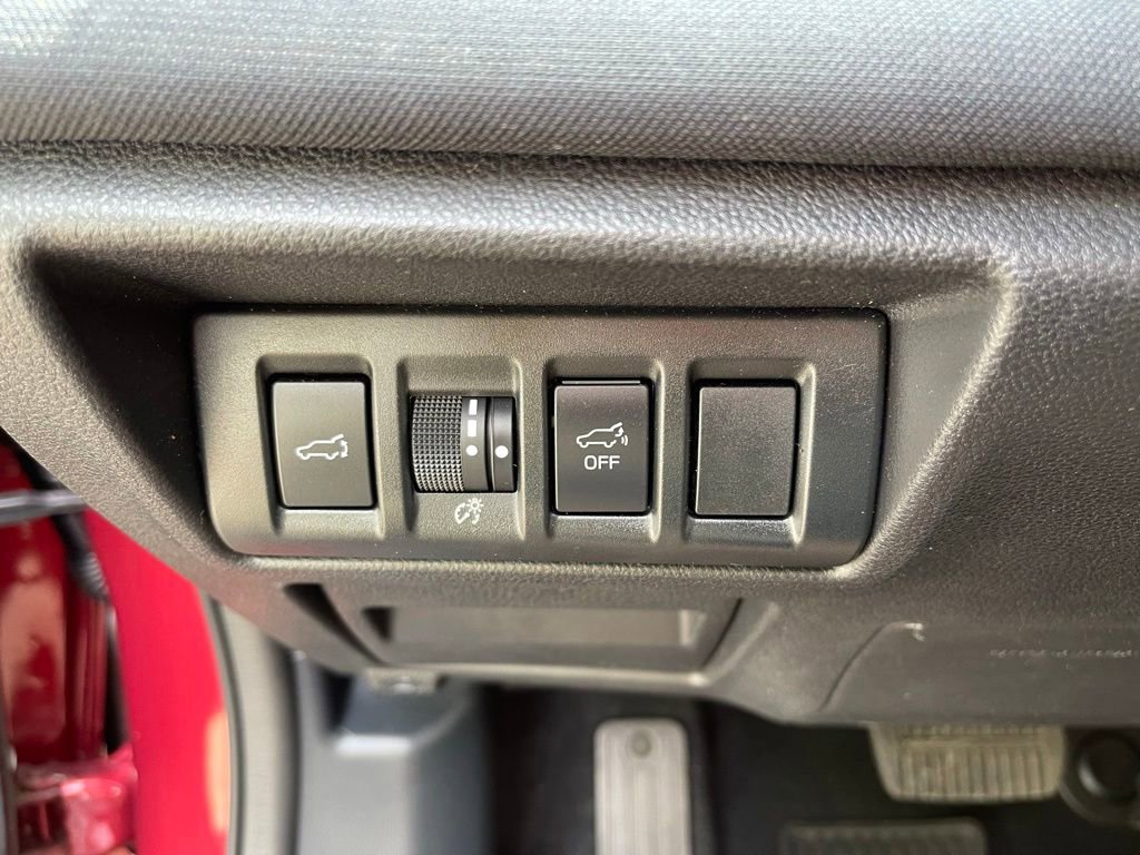 Used 2024 Subaru Outback Premium AWD/4WD image 23