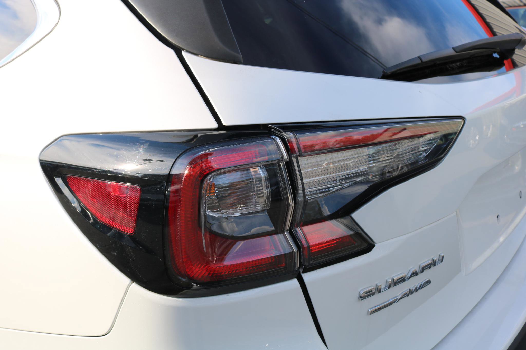 Used 2020 Subaru Outback Limited image 10