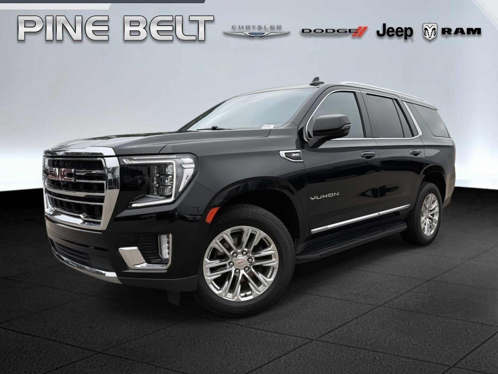Used 2022 GMC Yukon SLT w/ SLT Luxury Package