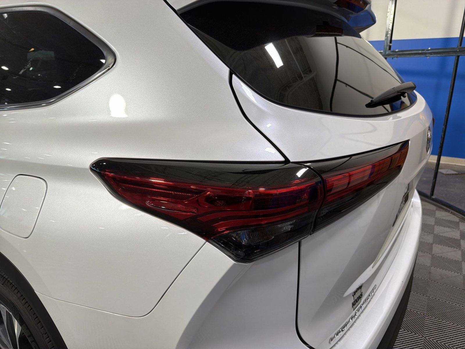 Used 2023 Toyota Highlander XLE image 22