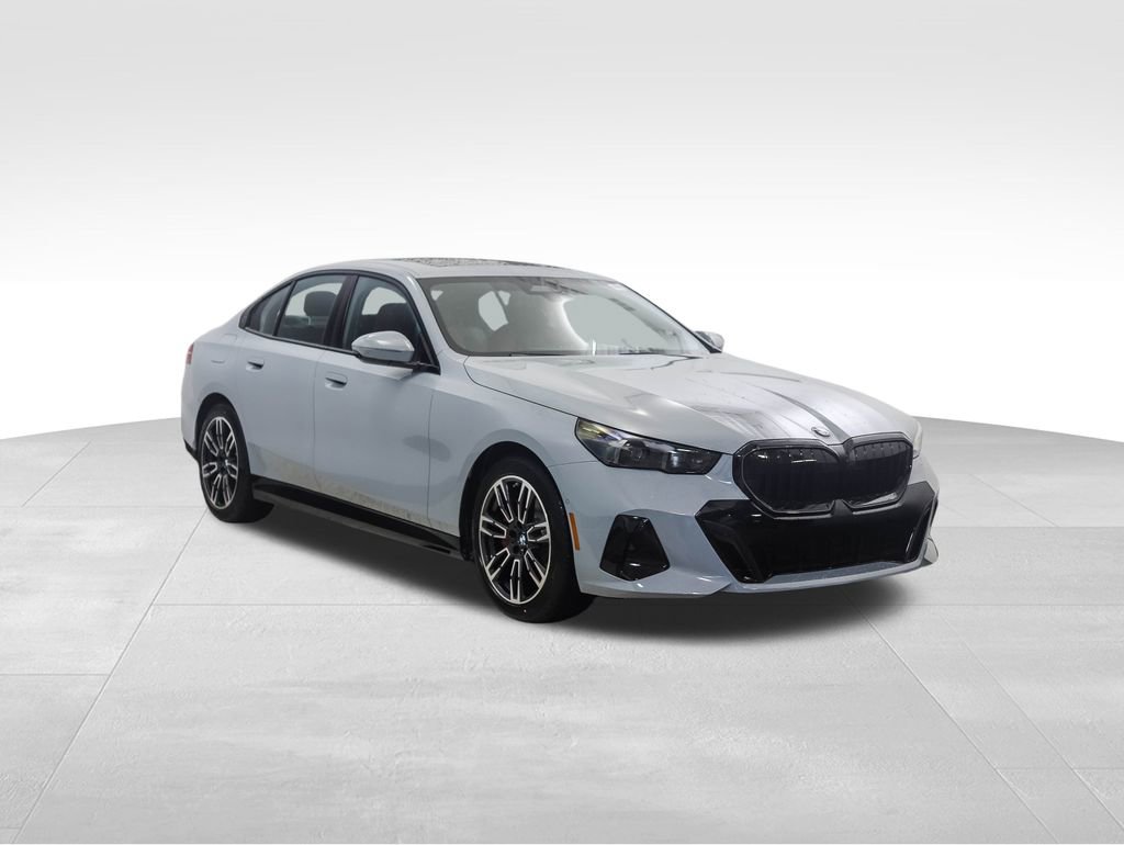 New 2026 BMW 530i xDrive w/ M Sport Package image 7