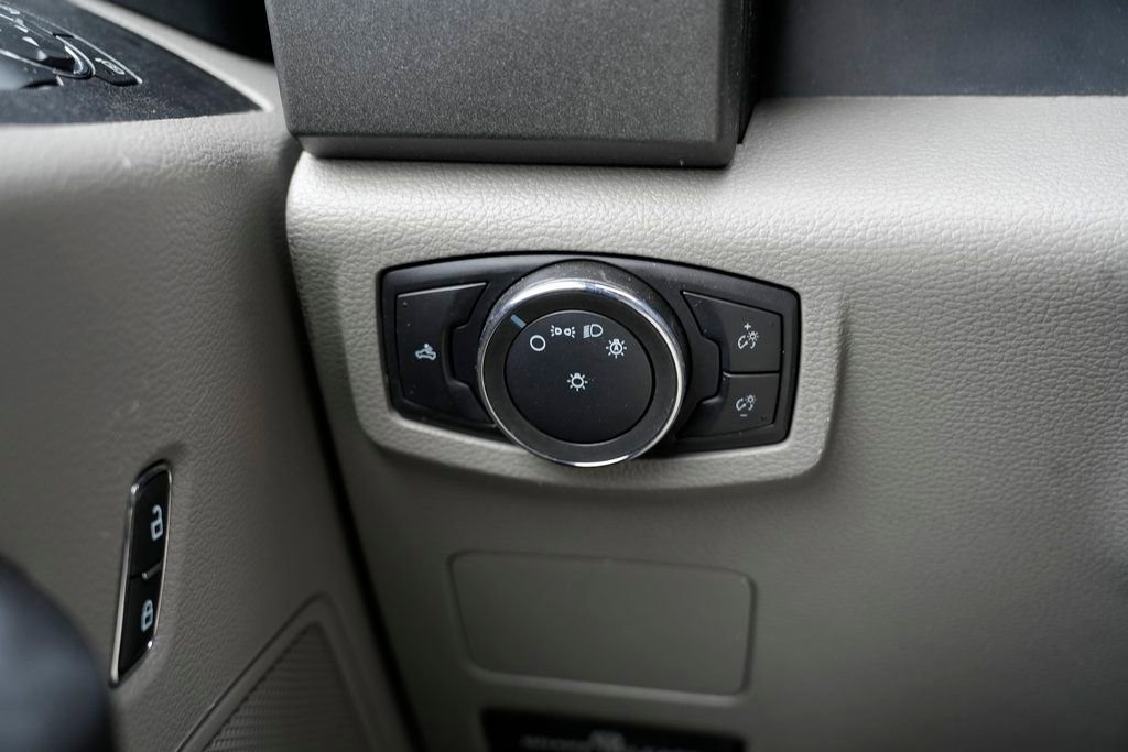 Used 2021 Ford F350 XL w/ Power Equipment Group image 42