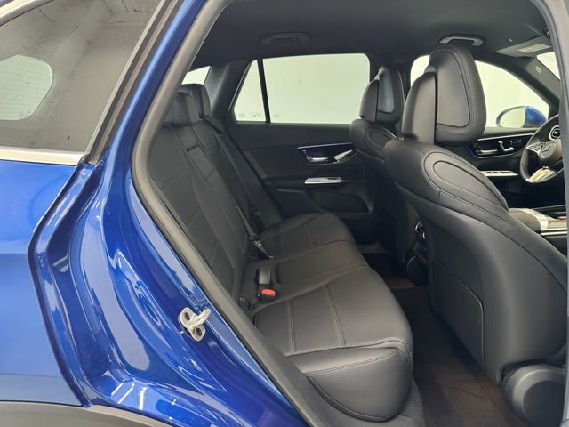 New 2025 Mercedes-Benz GLC 300 image 19