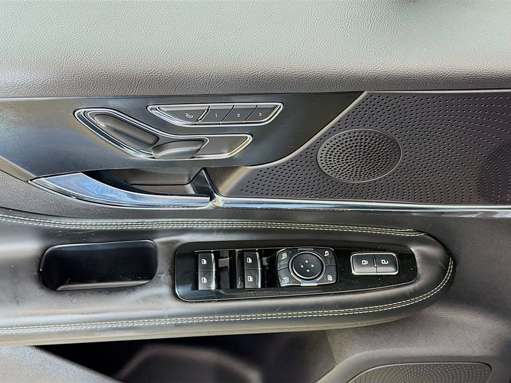 Used 2023 Lincoln Corsair AWD w/ Equipment Group 101A image 31